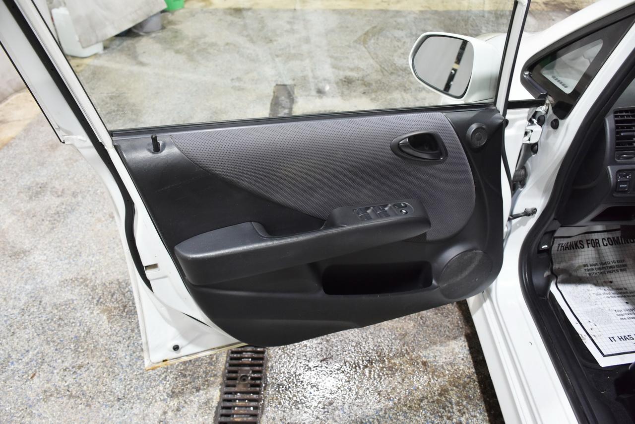 Honda Fit Sport 5-Speed AT 2007