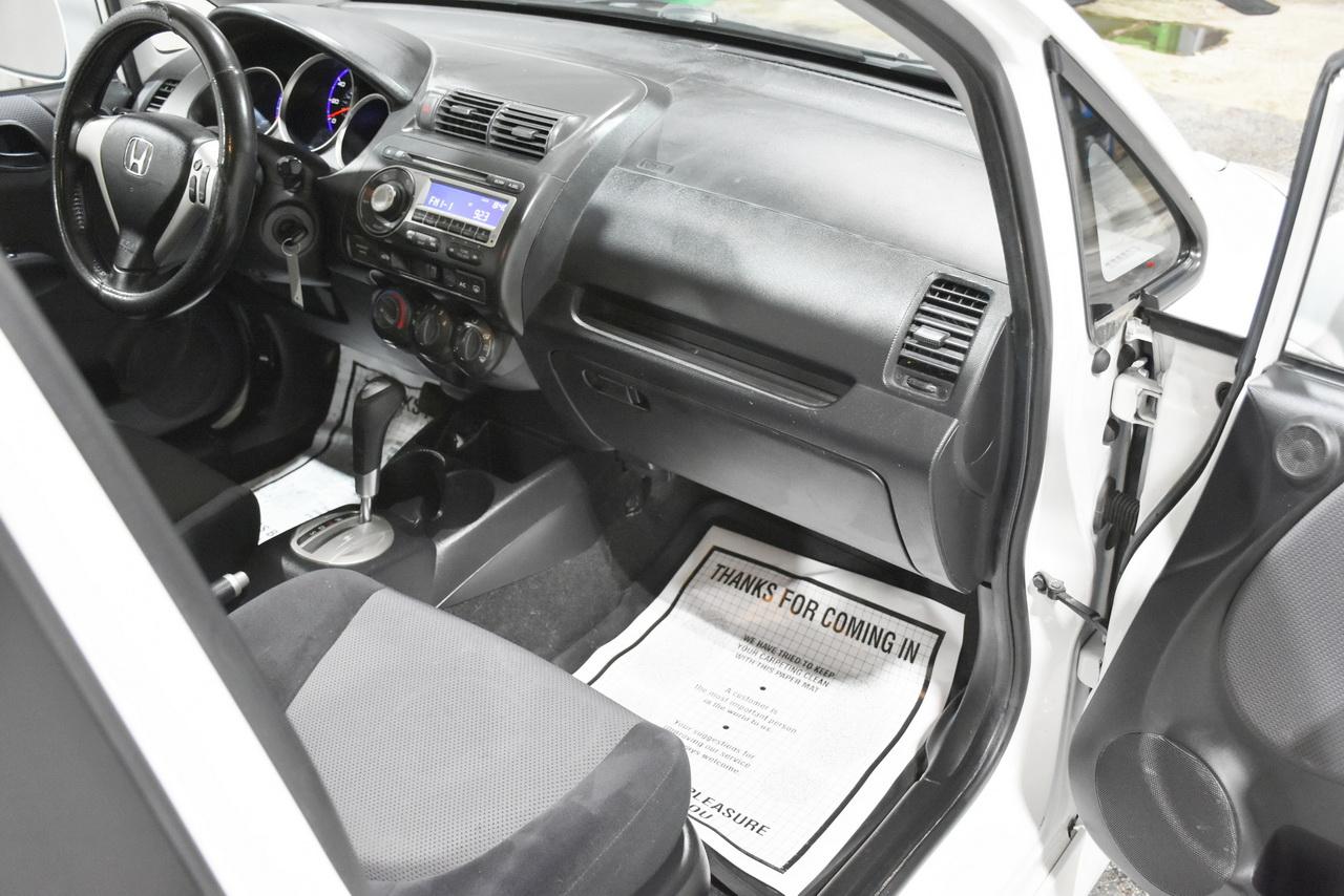 Honda Fit Sport 5-Speed AT 2007