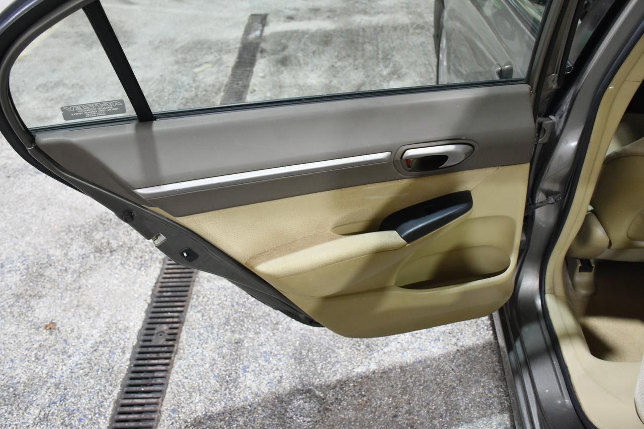 Honda Civic Hybrid CVT AT-PZEV with Navigation 2007