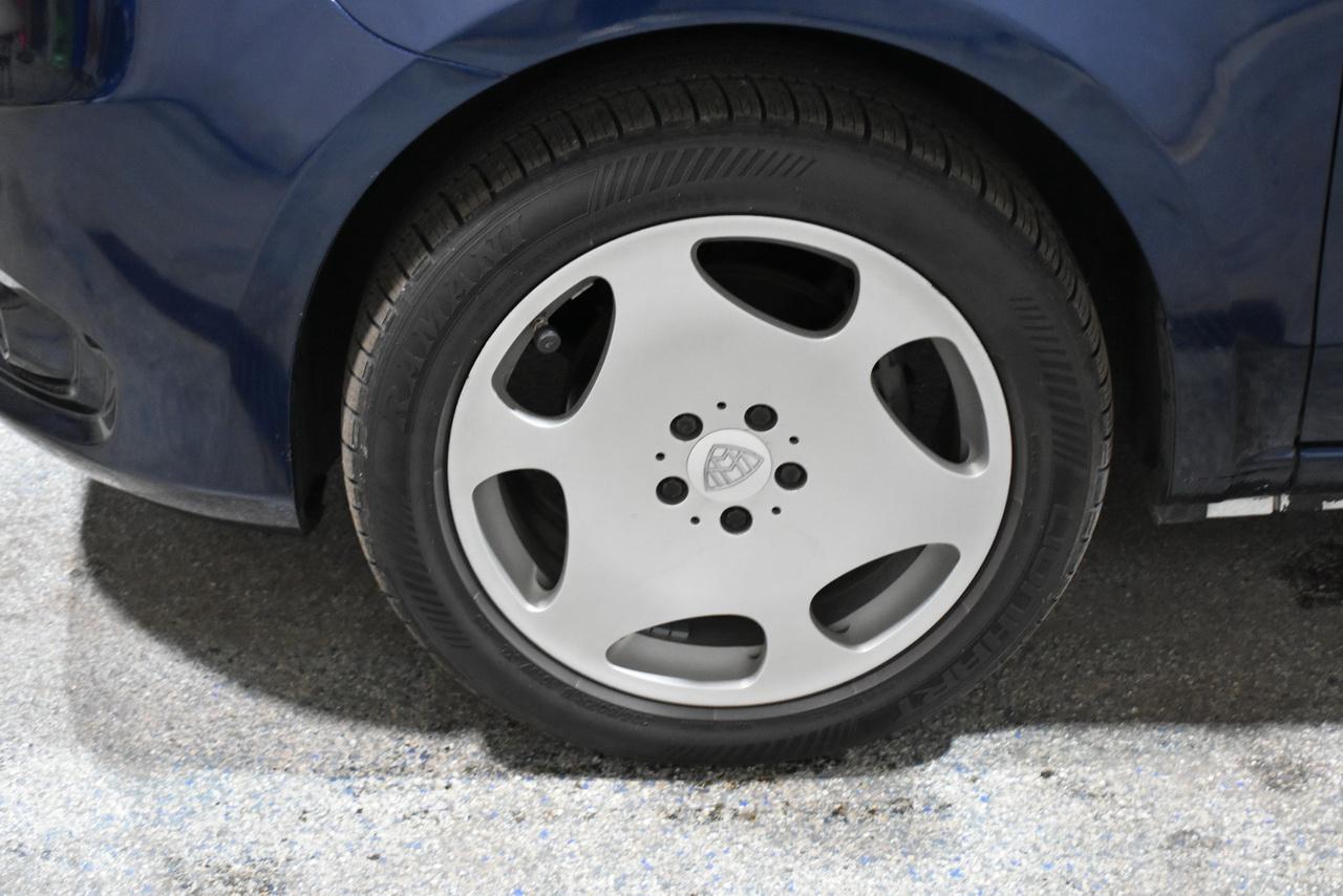 Mercedes-Benz Metris Passenger Van 2016