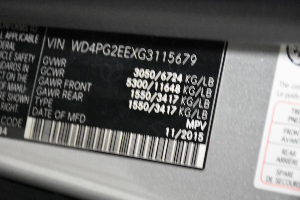 Mercedes-Benz Metris Passenger Van 2016