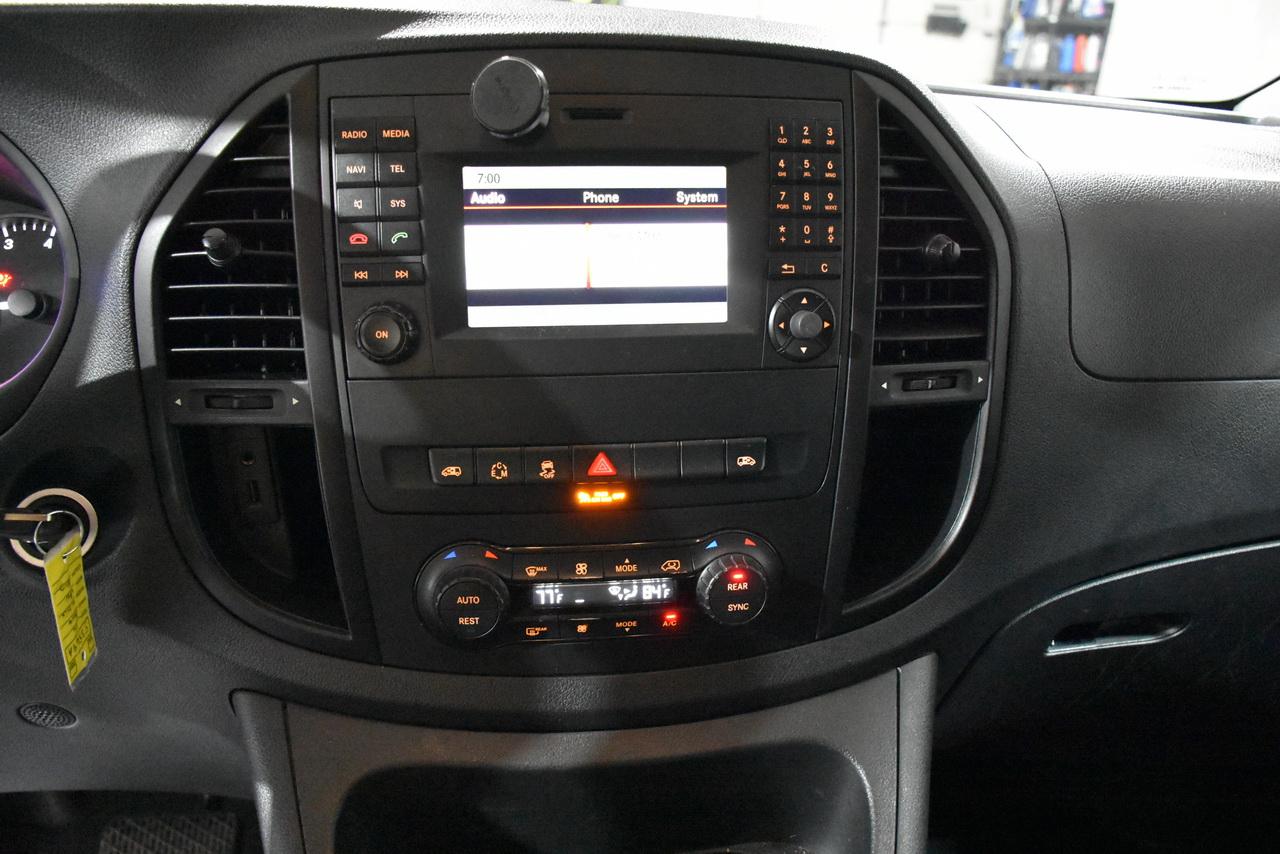 Mercedes-Benz Metris Passenger Van 2016