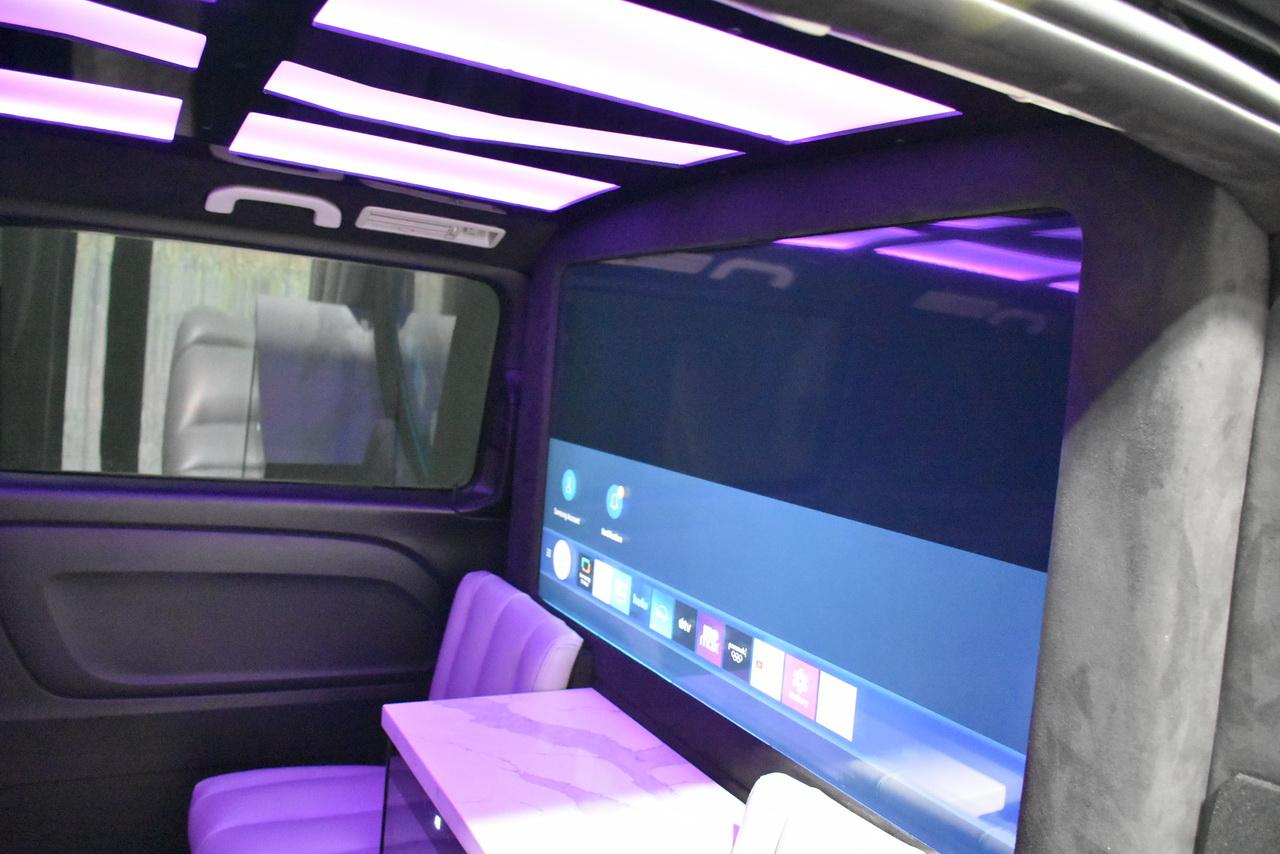 Mercedes-Benz Metris Passenger Van 2016