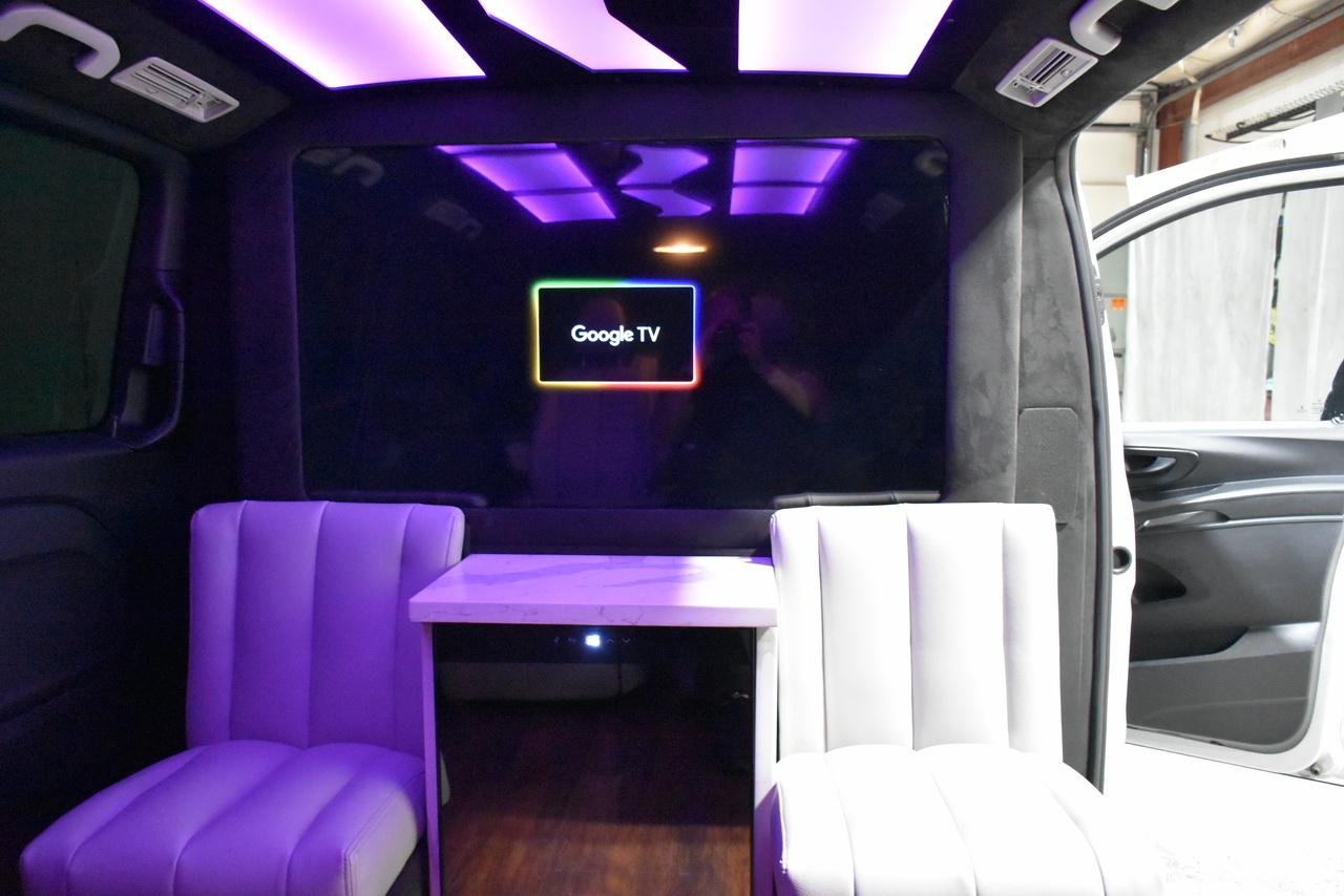 Mercedes-Benz Metris Passenger Van 2016