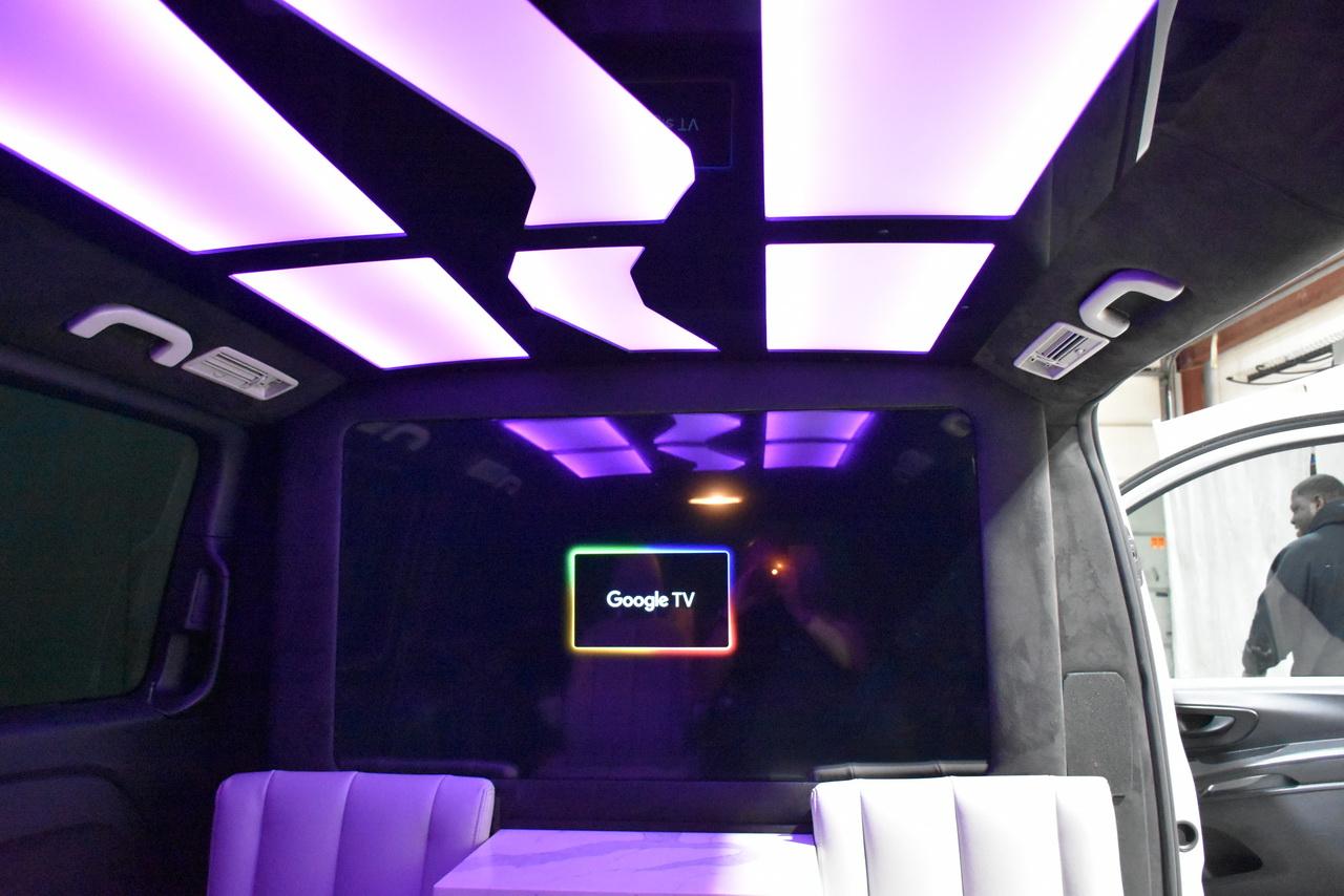 Mercedes-Benz Metris Passenger Van 2016