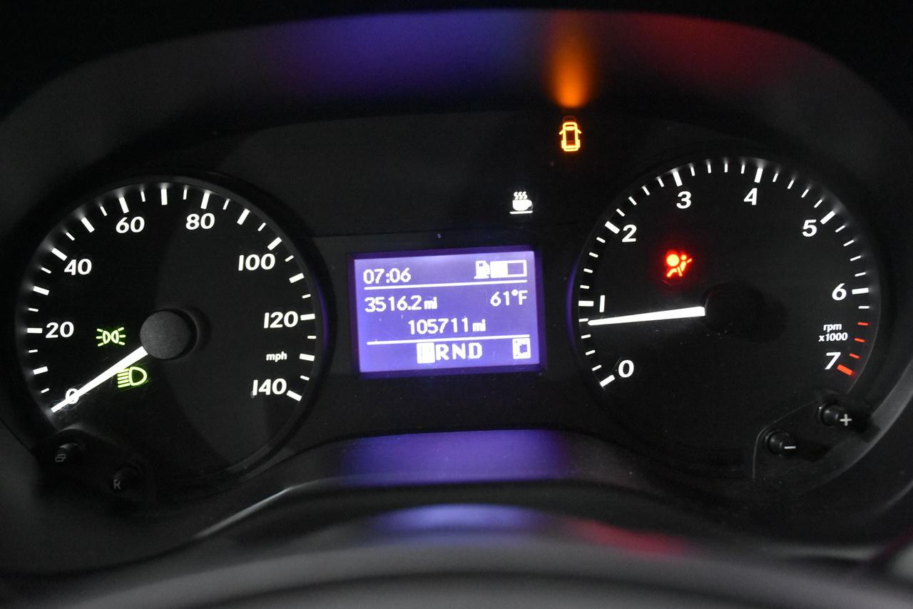 Mercedes-Benz Metris Passenger Van 2016