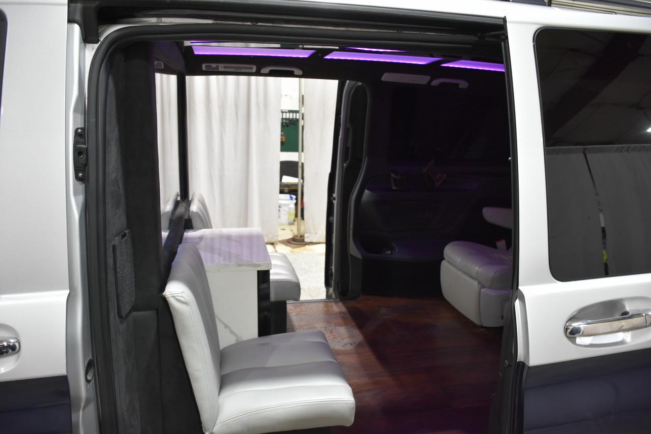 Mercedes-Benz Metris Passenger Van 2016