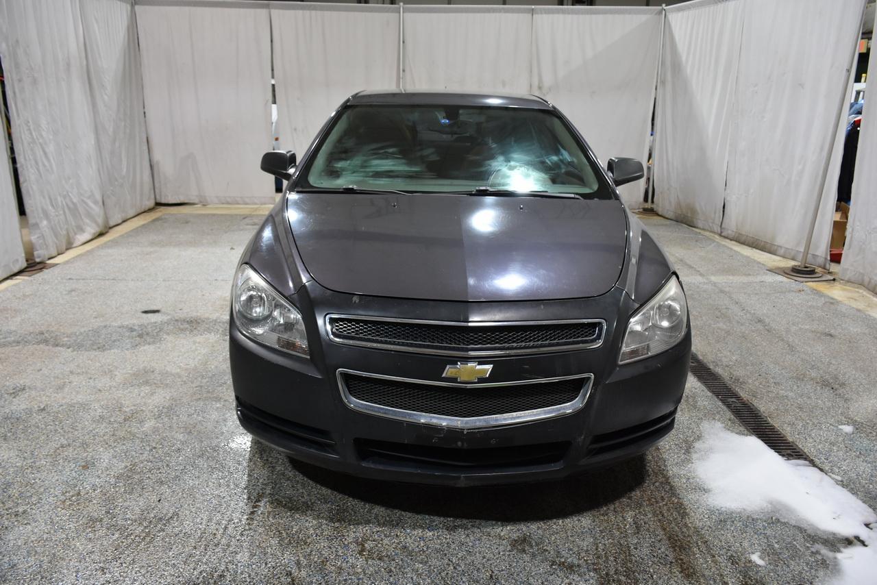 Chevrolet Malibu LS 2011