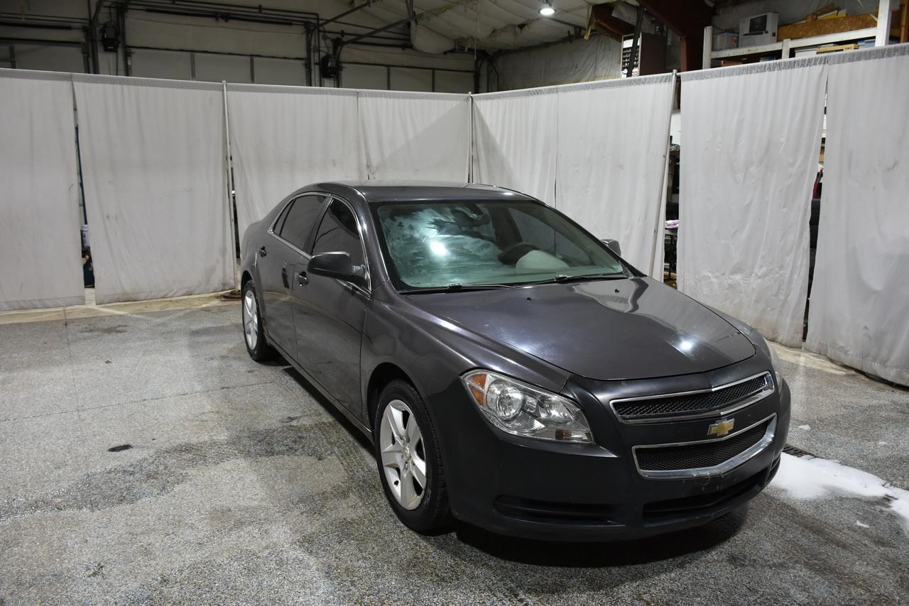 Chevrolet Malibu LS 2011