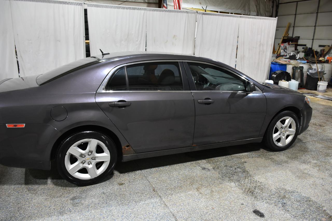 Chevrolet Malibu LS 2011