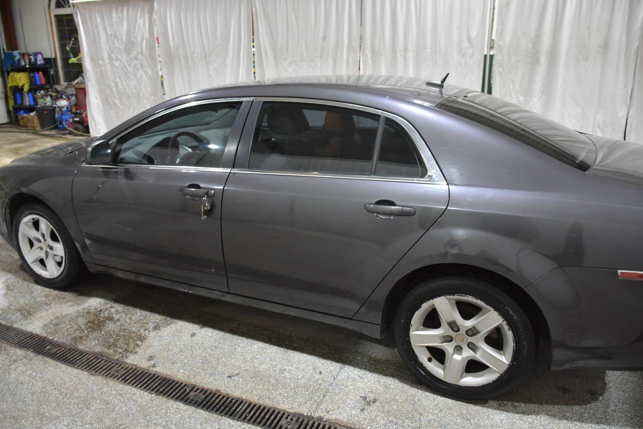Chevrolet Malibu LS 2011