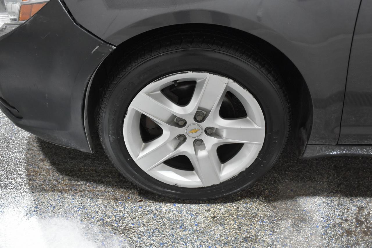 Chevrolet Malibu LS 2011