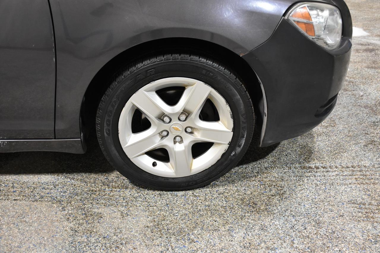Chevrolet Malibu LS 2011