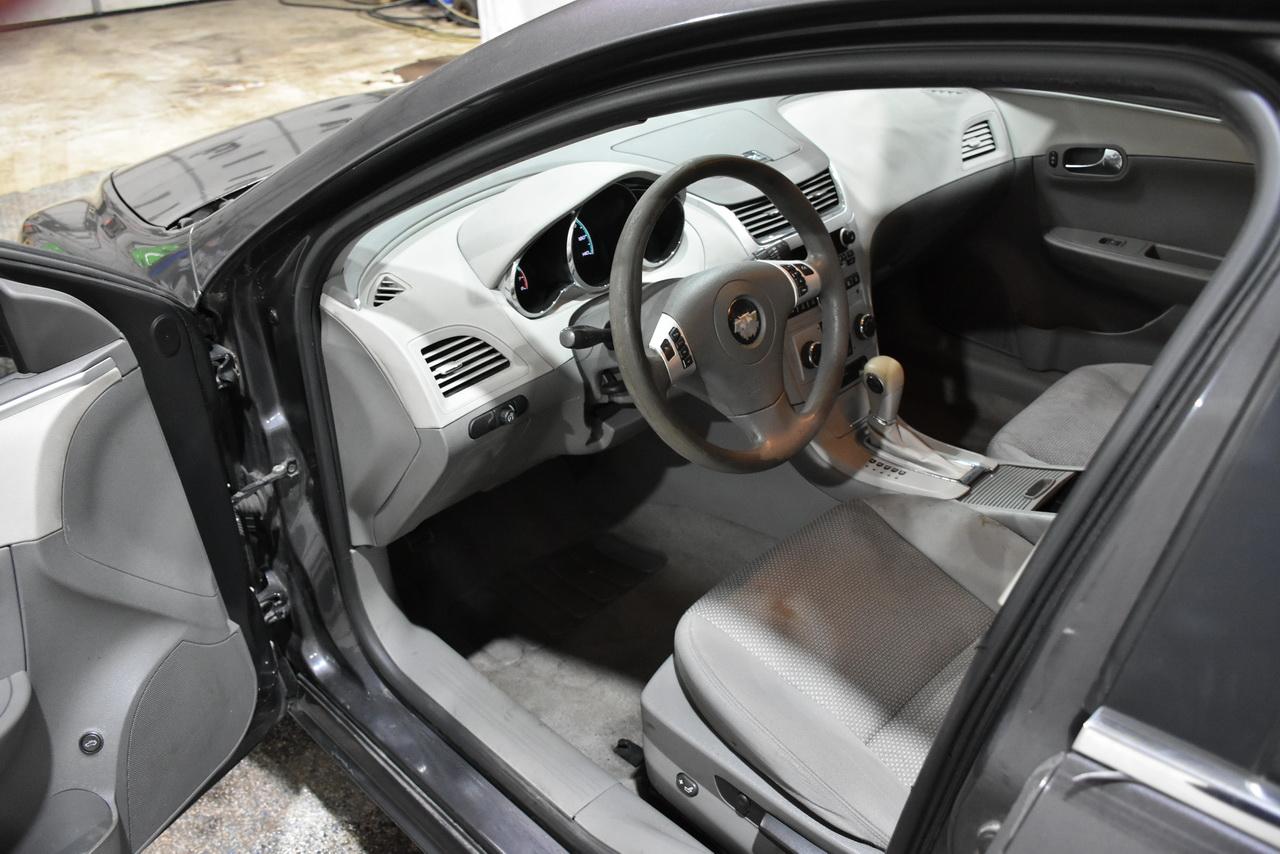 Chevrolet Malibu LS 2011