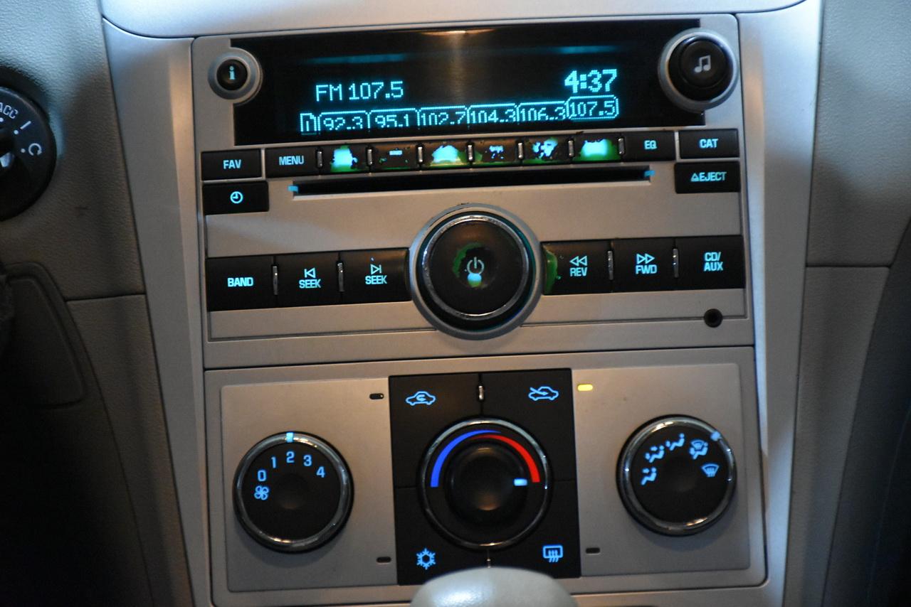 Chevrolet Malibu LS 2011