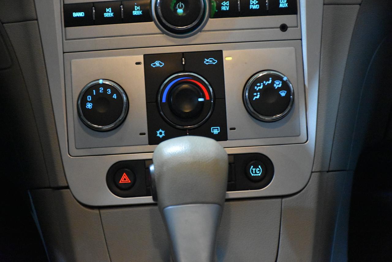 Chevrolet Malibu LS 2011