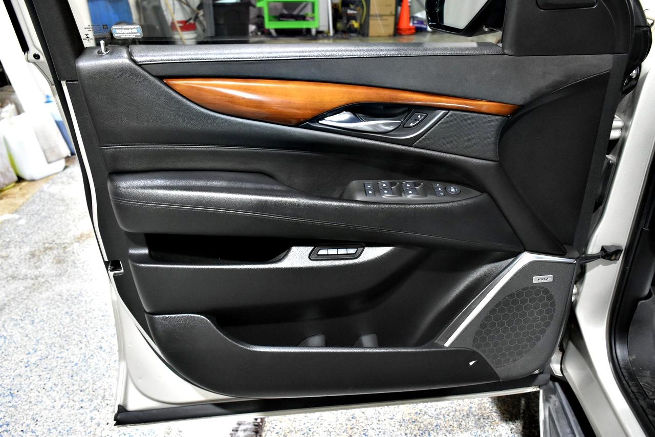 Cadillac Escalade ESV Luxury 2016