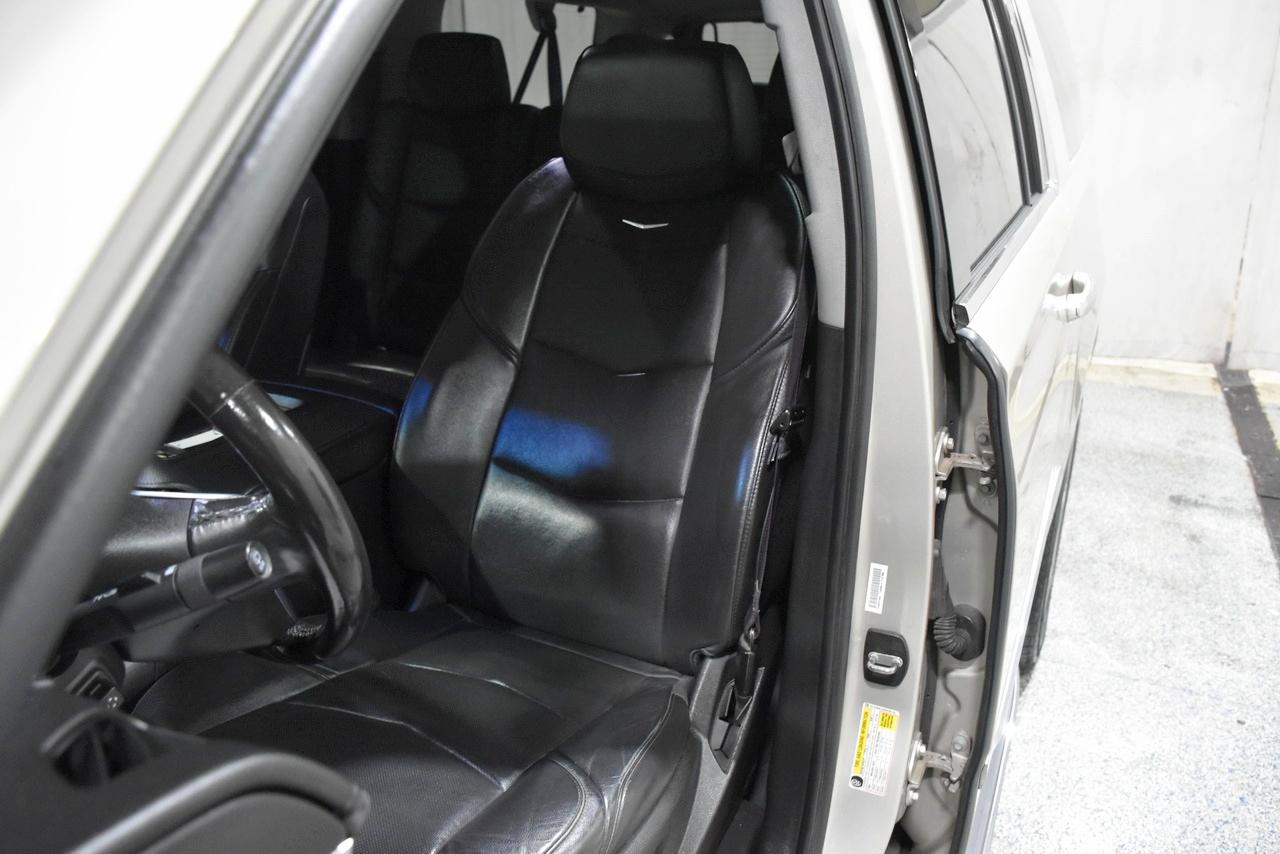 Cadillac Escalade ESV Luxury 2016