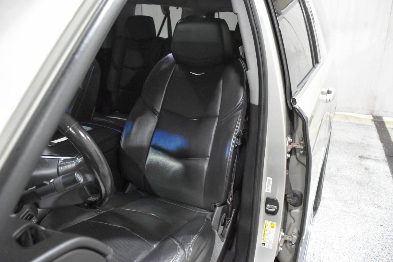 Cadillac Escalade ESV Luxury 2016