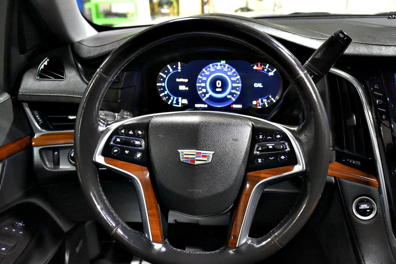 Cadillac Escalade ESV Luxury 2016