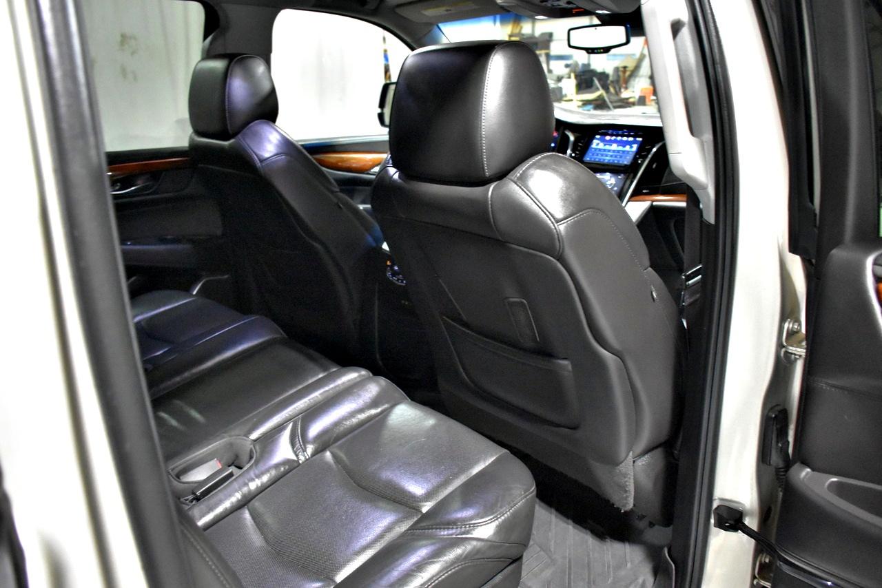 Cadillac Escalade ESV Luxury 2016