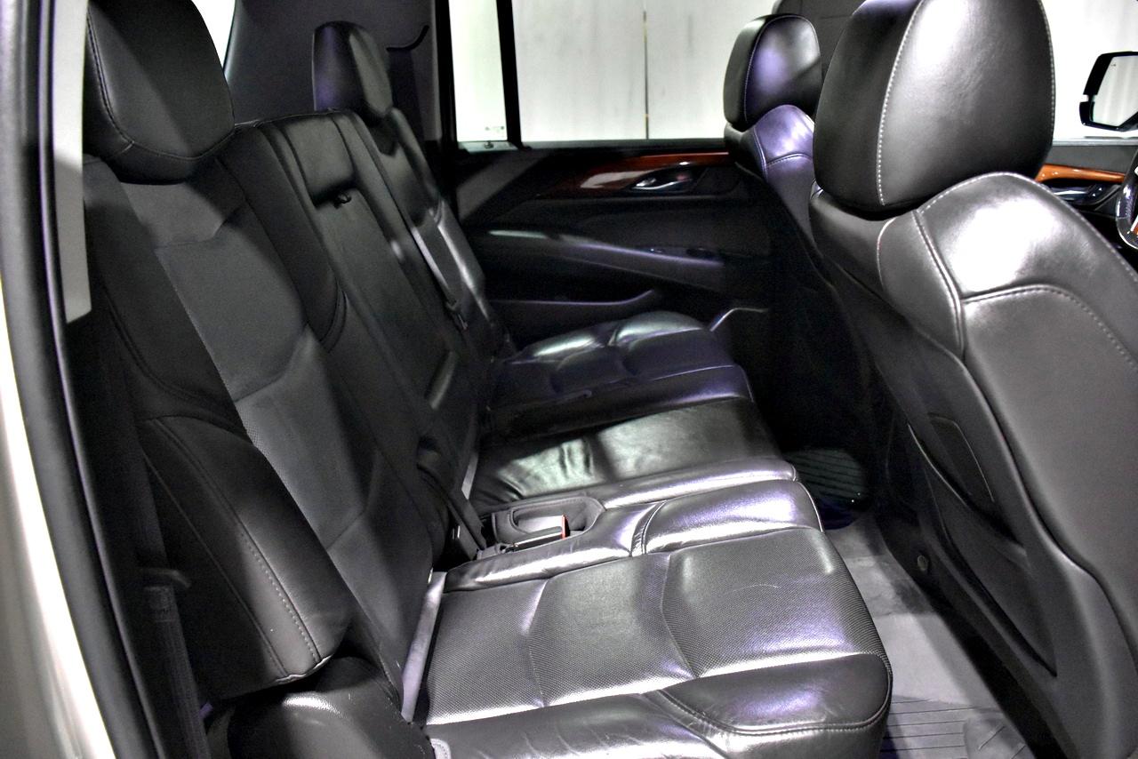 Cadillac Escalade ESV Luxury 2016