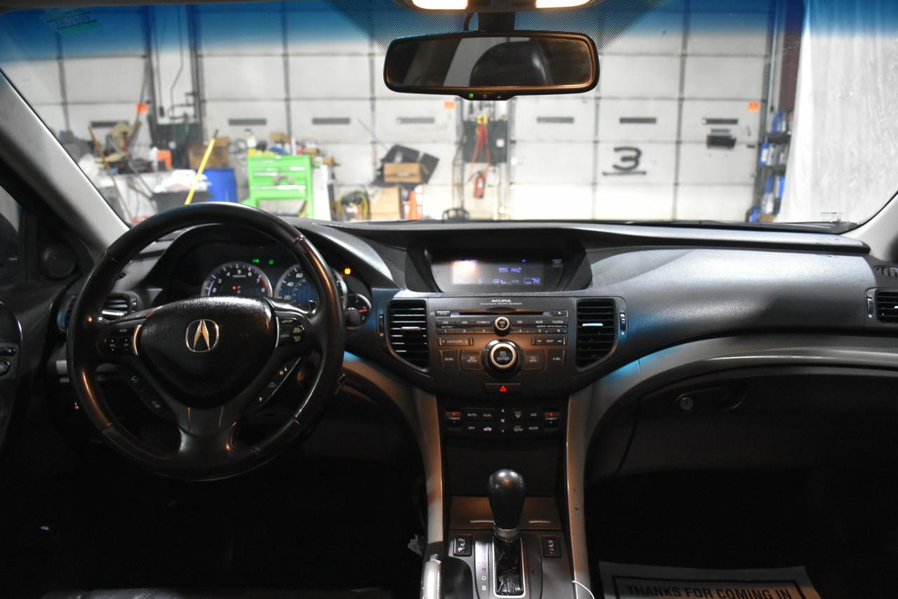 Acura TSX 5-speed AT 2010