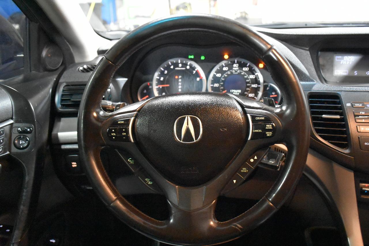 Acura TSX 5-speed AT 2010