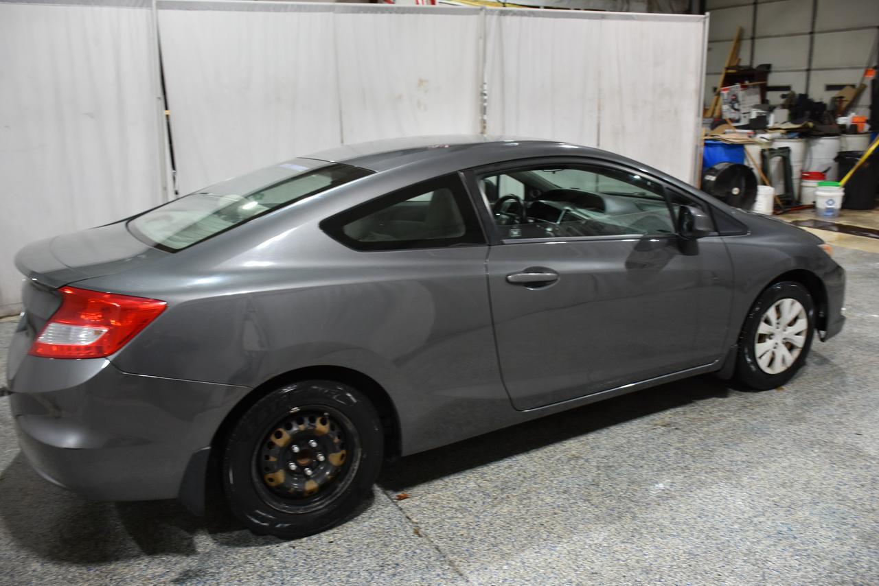 Honda Civic LX Coupe 5-Speed AT 2012