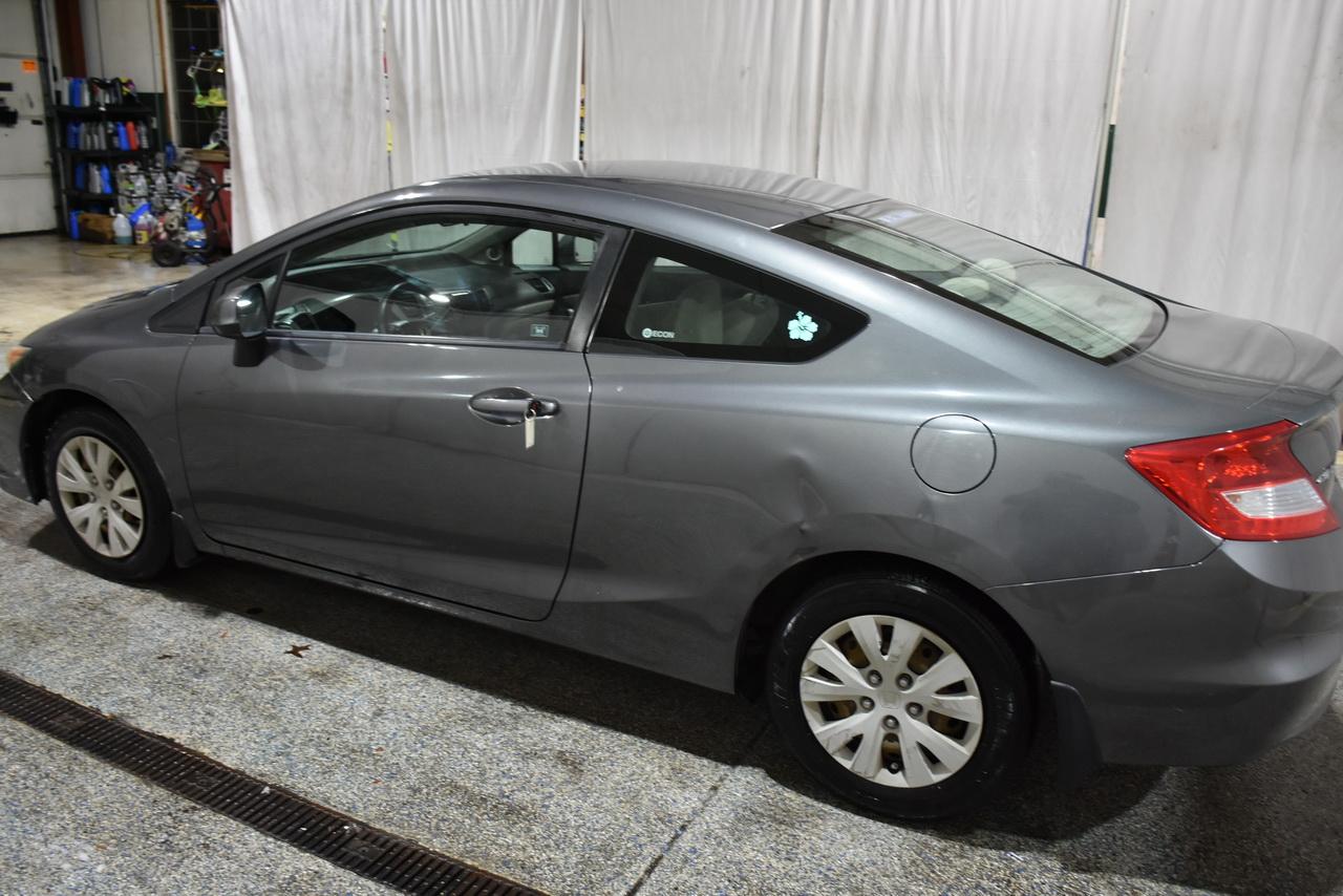 Honda Civic LX Coupe 5-Speed AT 2012