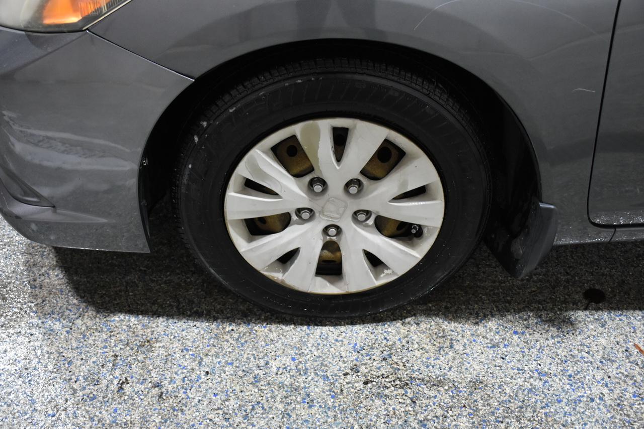 Honda Civic LX Coupe 5-Speed AT 2012