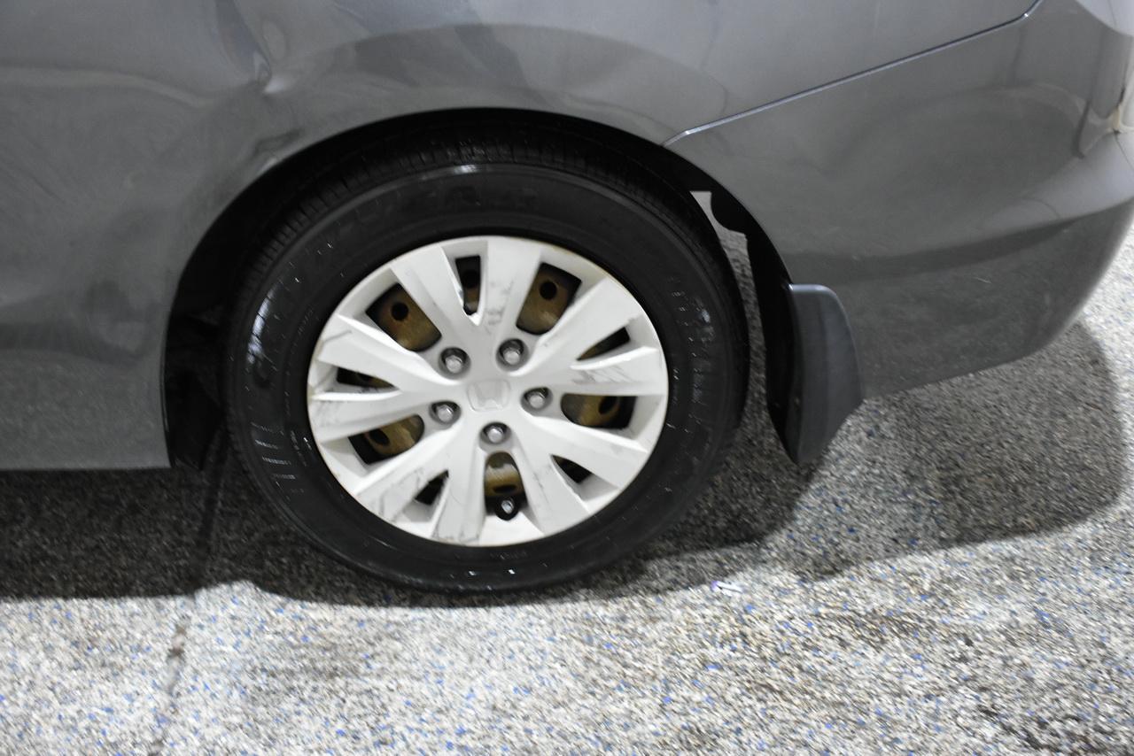 Honda Civic LX Coupe 5-Speed AT 2012