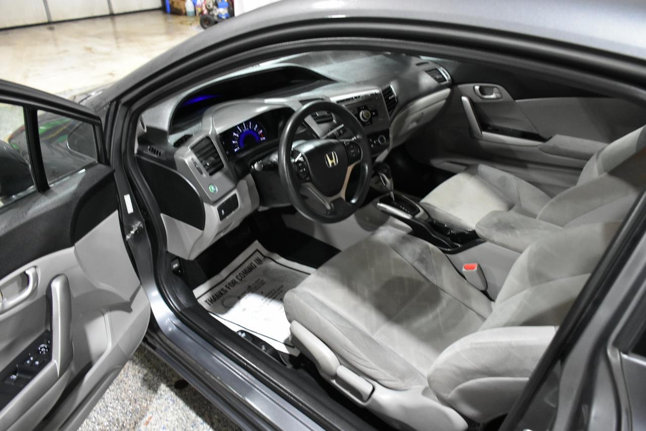 Honda Civic LX Coupe 5-Speed AT 2012