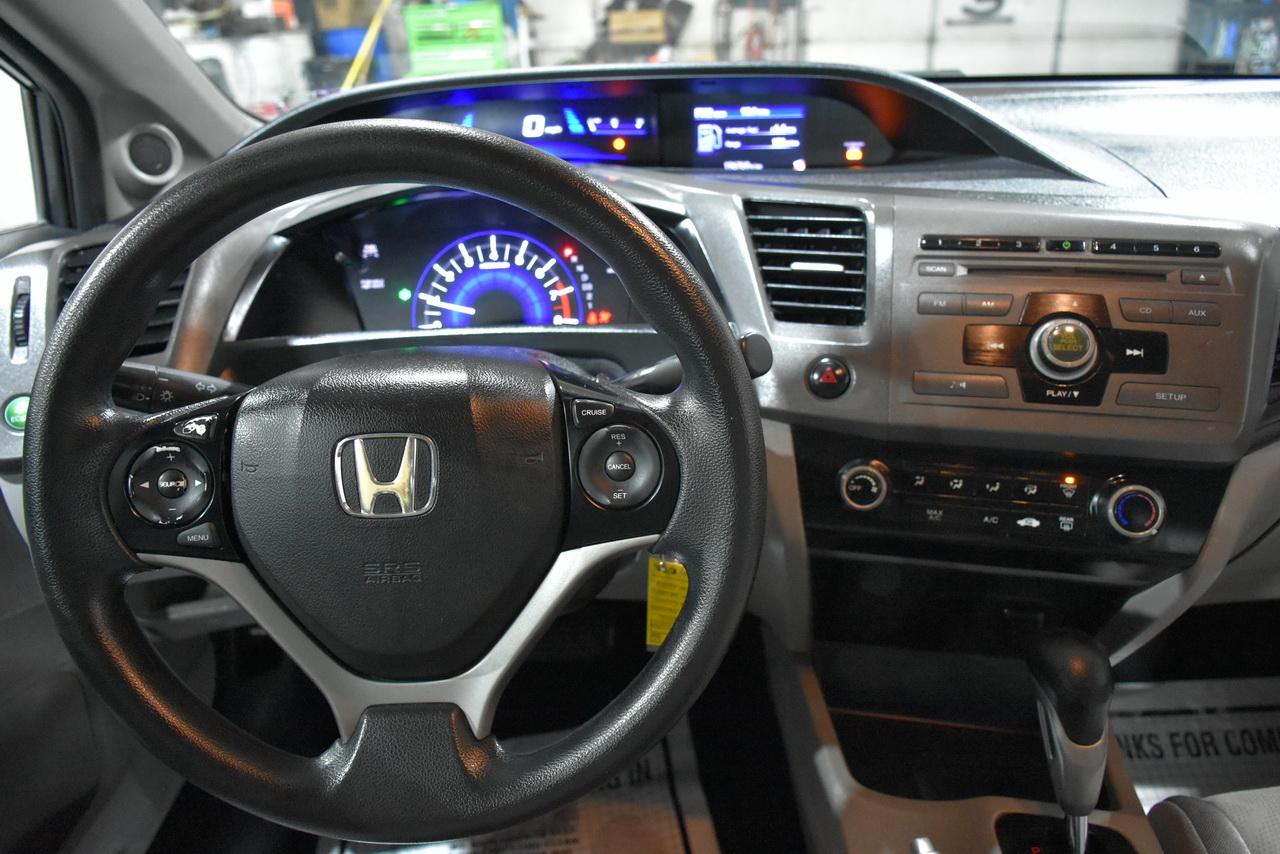 Honda Civic LX Coupe 5-Speed AT 2012