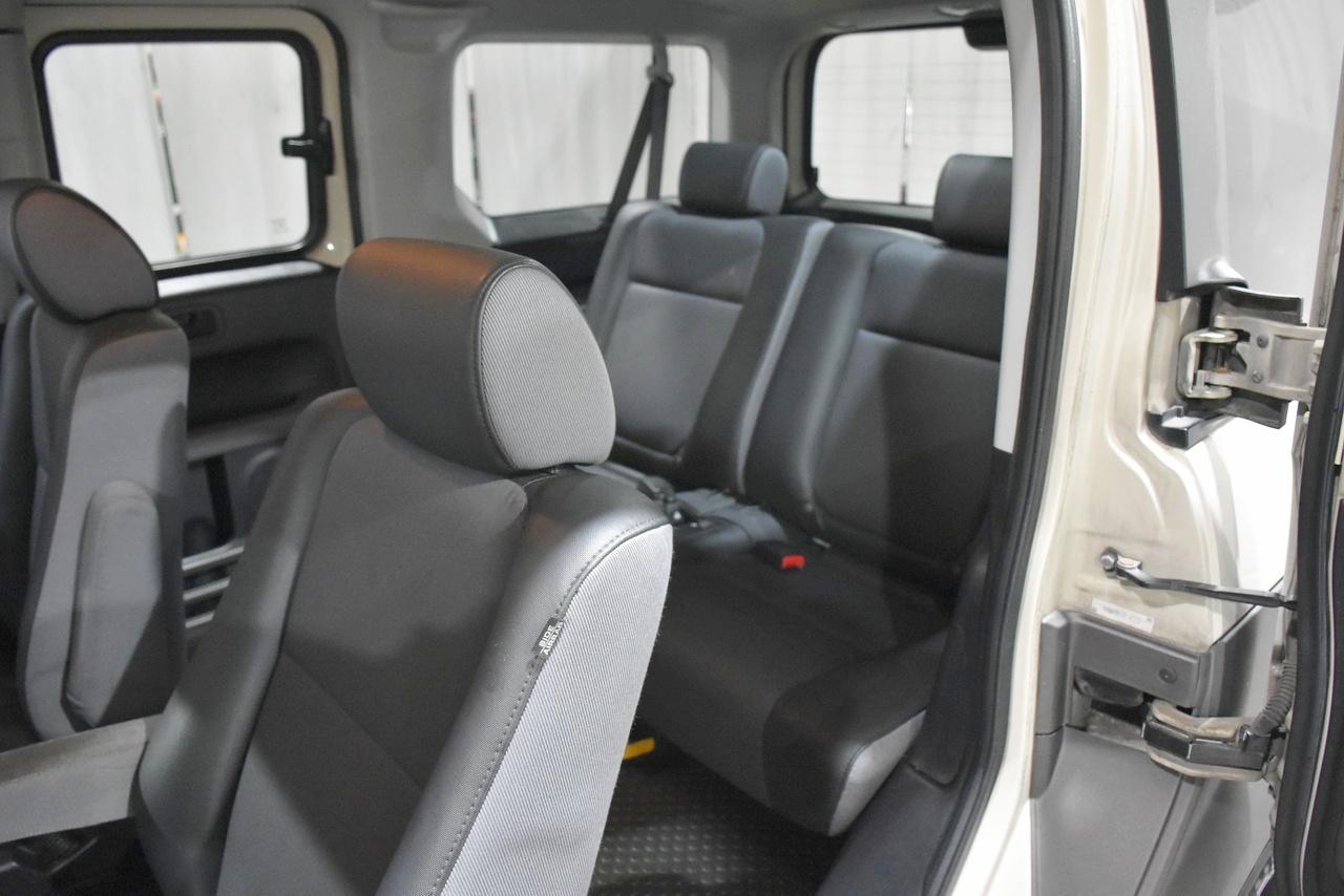 Honda Element EX 4WD 4-spd AT 2005