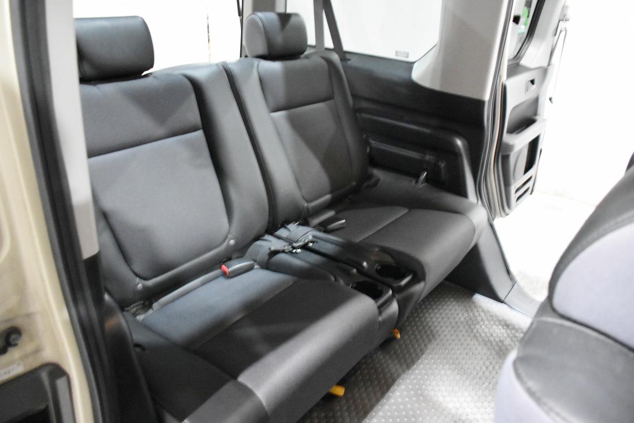 Honda Element EX 4WD 4-spd AT 2005