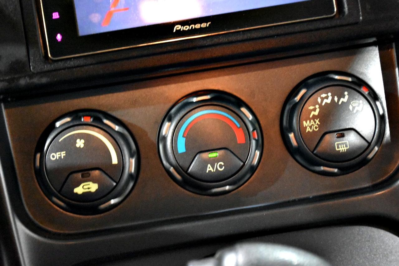 Honda Element EX 4WD 4-spd AT 2005