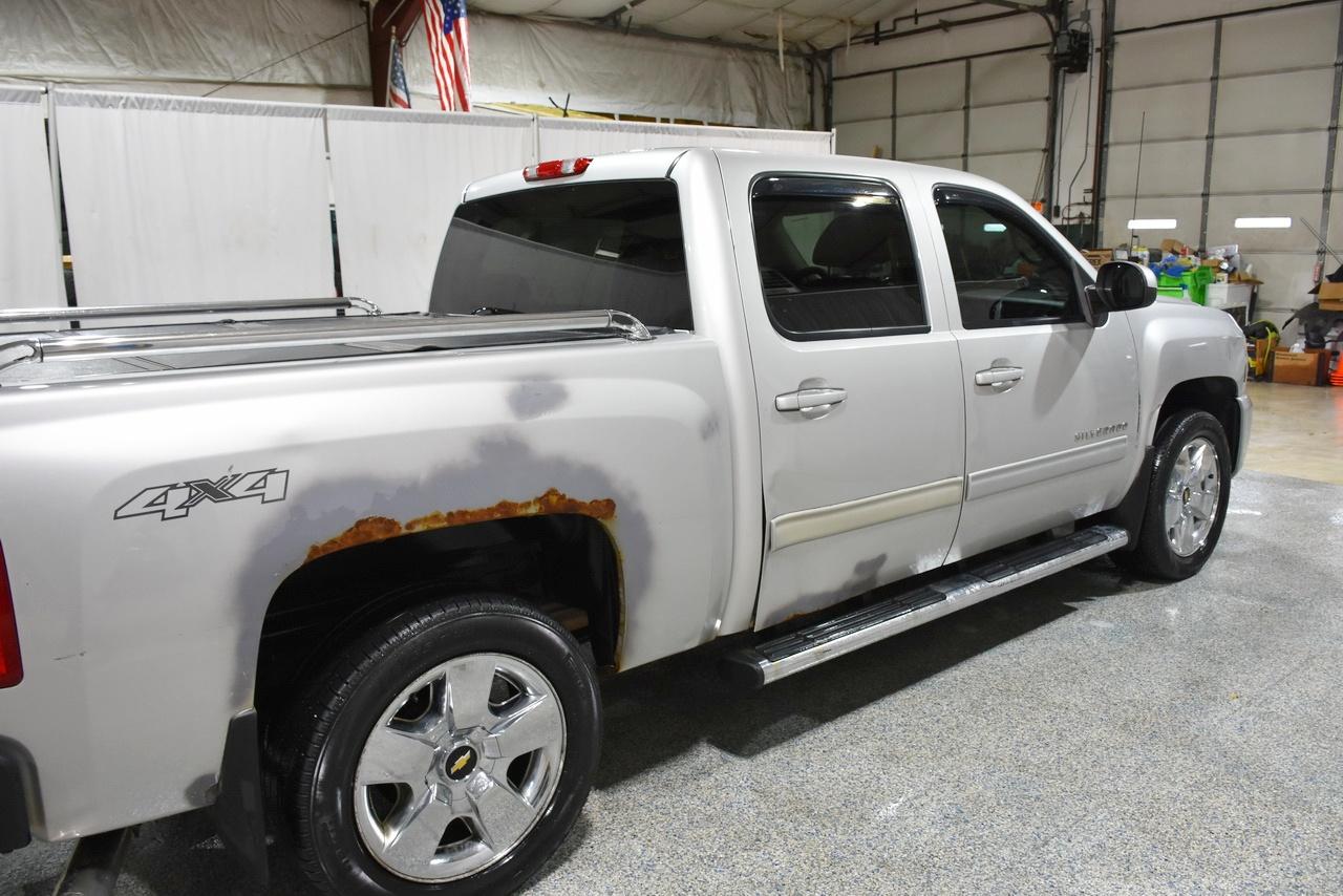 Chevrolet Silverado 1500 LTZ Crew Cab 4WD 2011