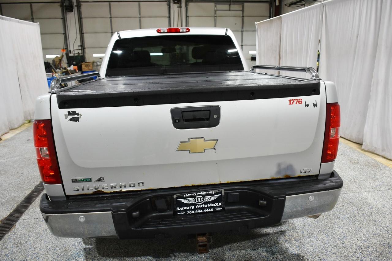 Chevrolet Silverado 1500 LTZ Crew Cab 4WD 2011
