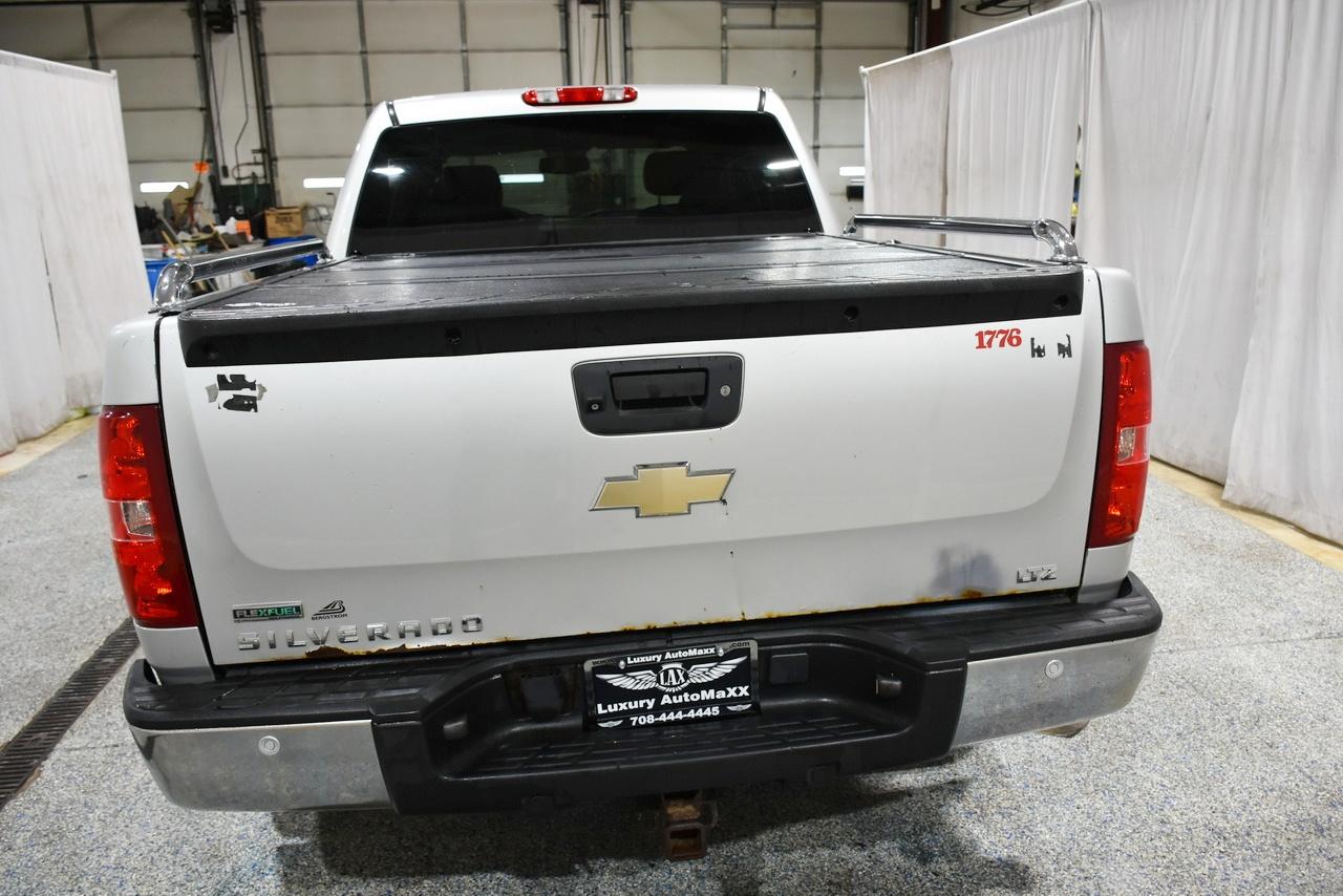 Chevrolet Silverado 1500 LTZ Crew Cab 4WD 2011