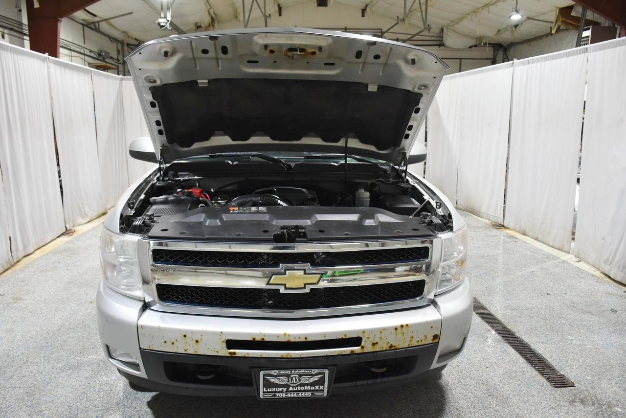 Chevrolet Silverado 1500 LTZ Crew Cab 4WD 2011