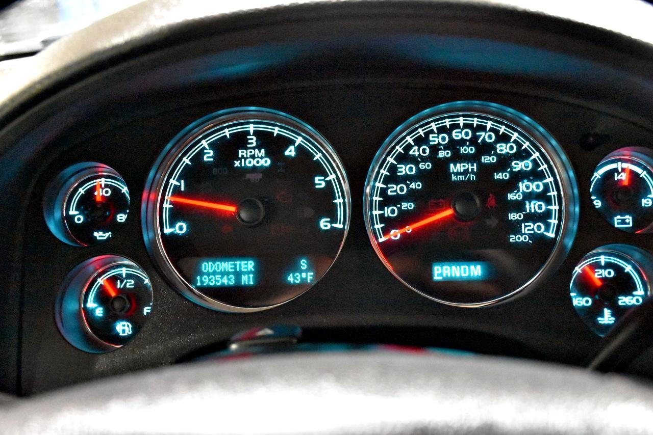 Chevrolet Silverado 1500 LTZ Crew Cab 4WD 2011