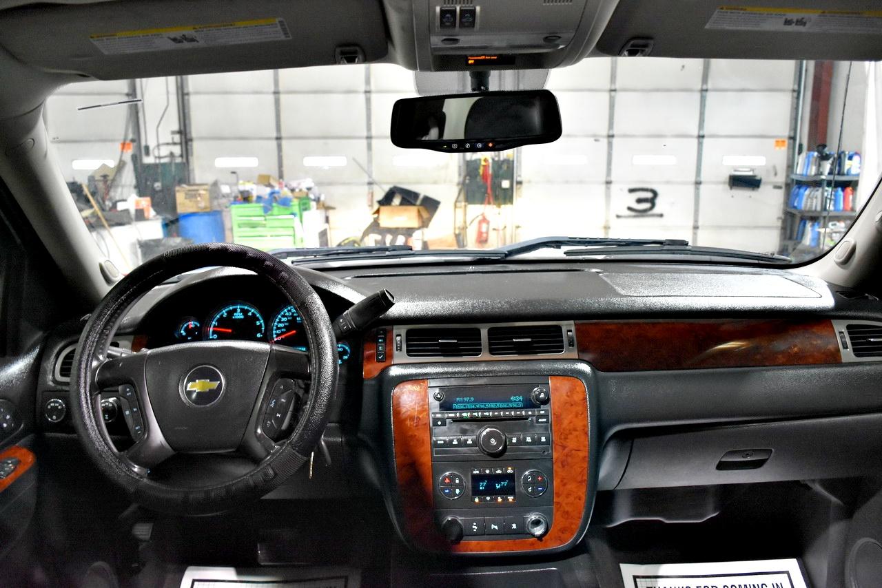 Chevrolet Silverado 1500 LTZ Crew Cab 4WD 2011