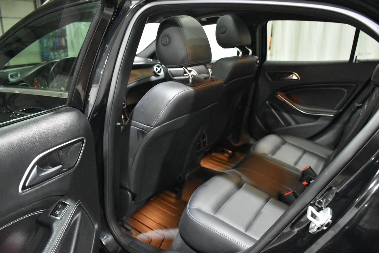 Mercedes-Benz GLA-Class GLA250 4MATIC 2017