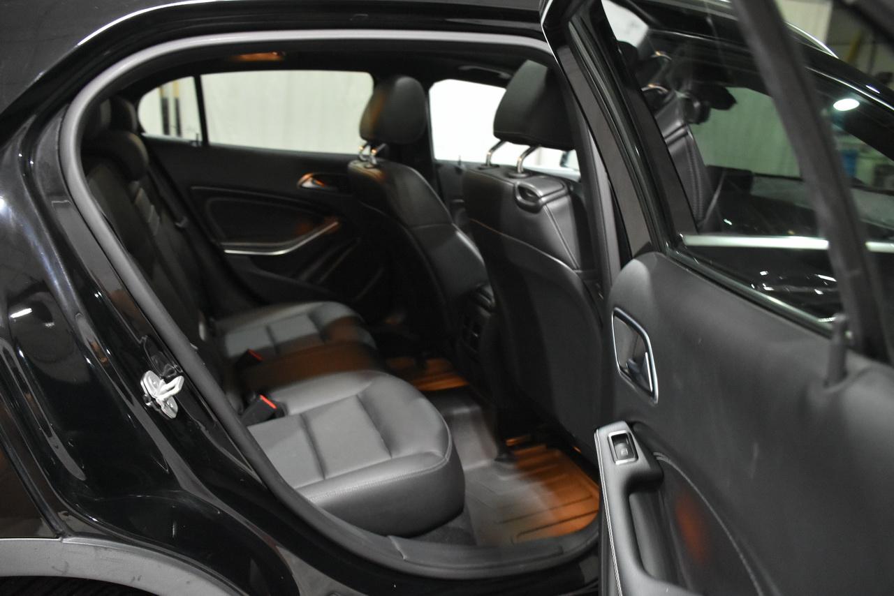 Mercedes-Benz GLA-Class GLA250 4MATIC 2017