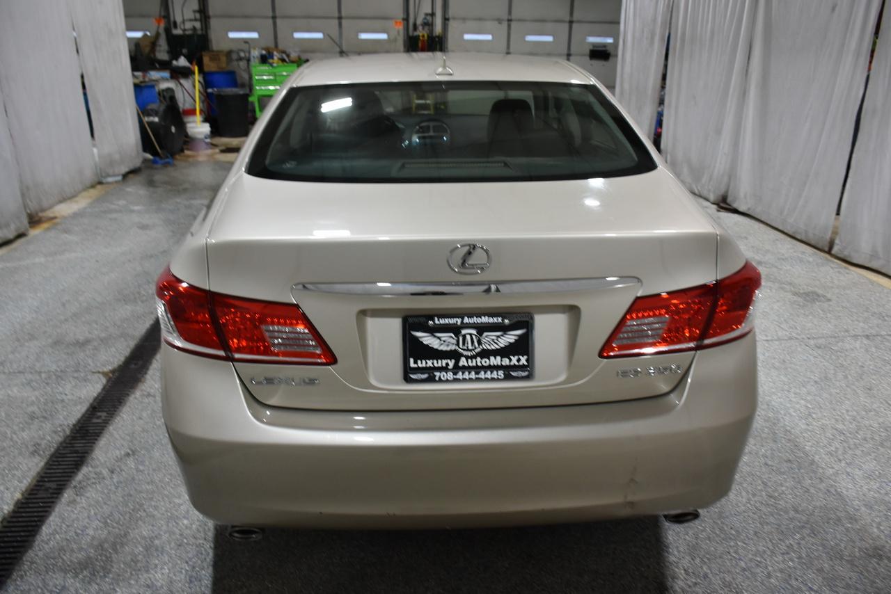Lexus ES 350 Sedan 2010