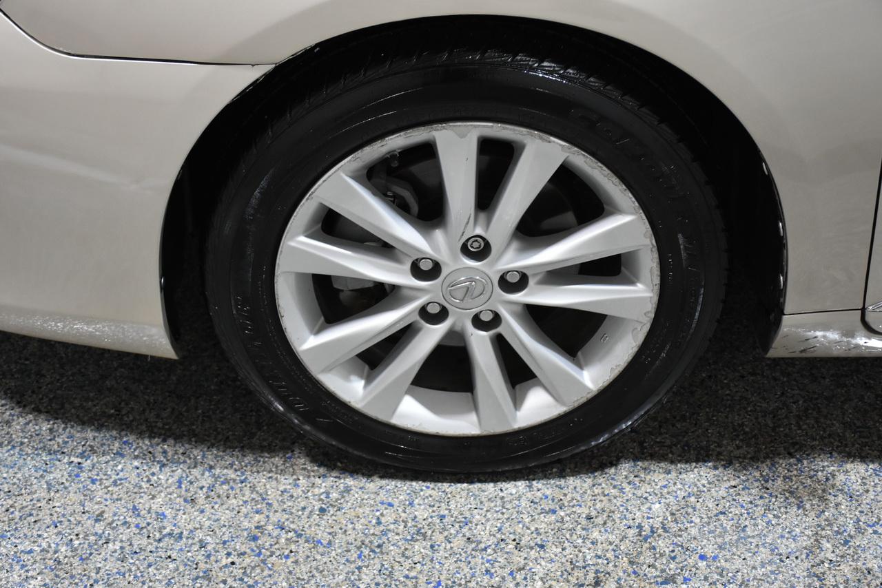 Lexus ES 350 Sedan 2010