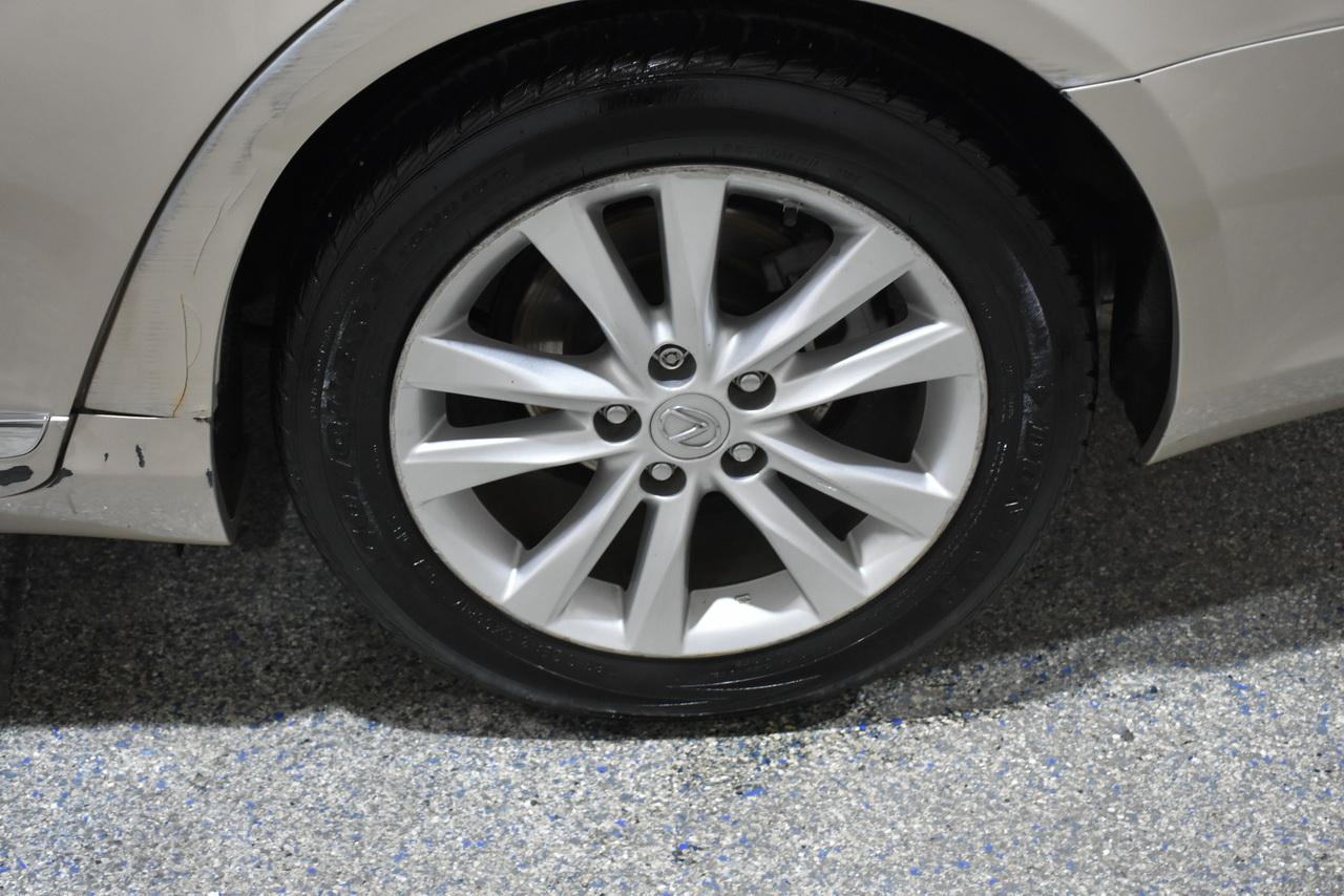 Lexus ES 350 Sedan 2010