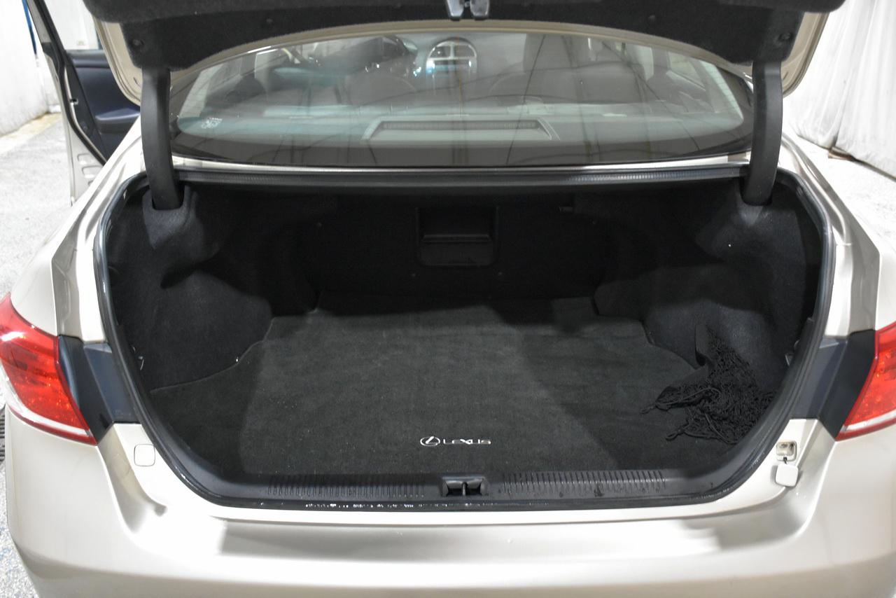 Lexus ES 350 Sedan 2010