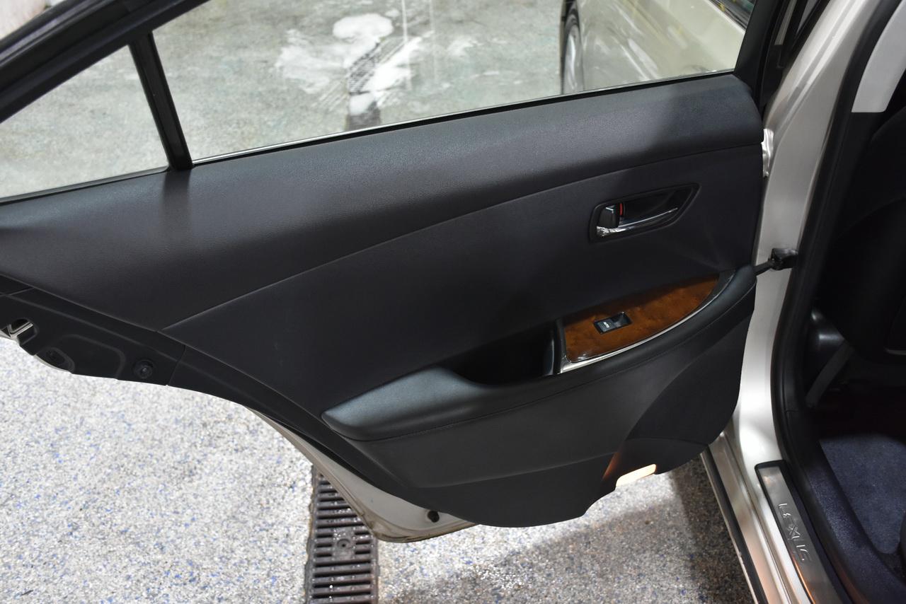 Lexus ES 350 Sedan 2010